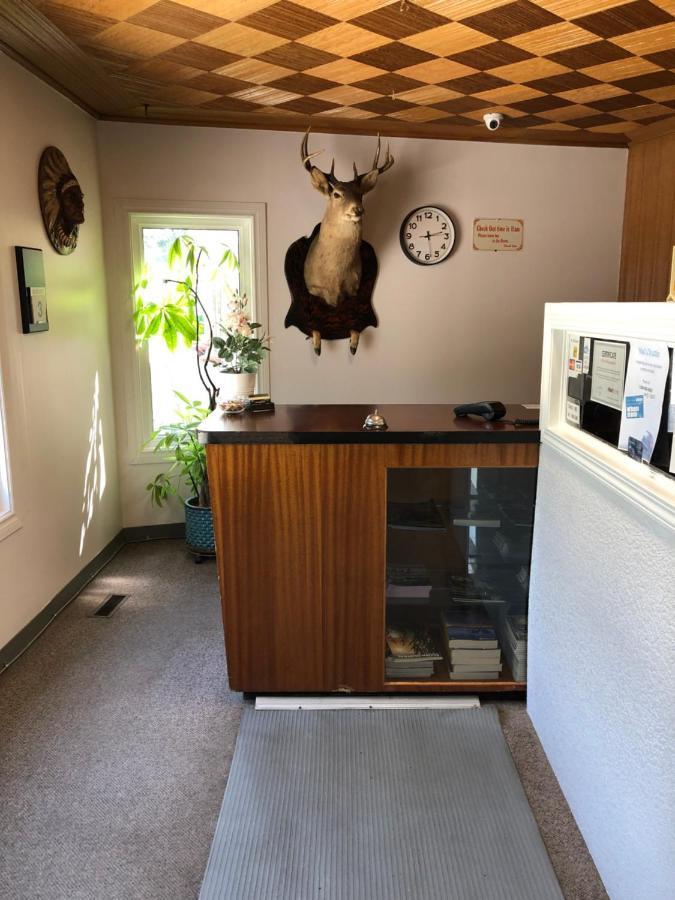 Yellow Quill Motel Portage la Prairie Dış mekan fotoğraf
